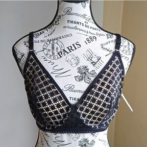 Adore Me Black Underwire Lace Bra New with Tag